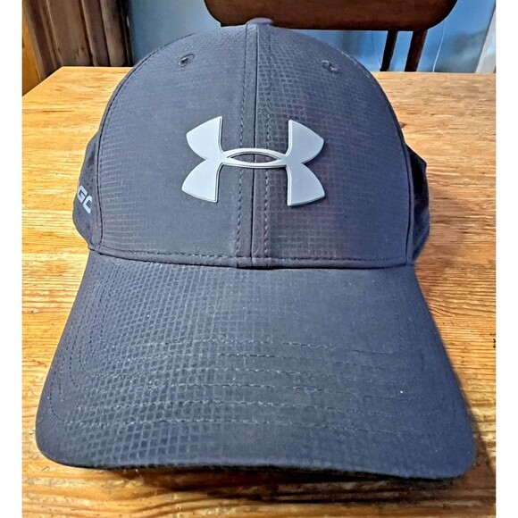 Under Armour Golf Hat Black Lightweight Cap Moisture Wicking Adjustable - Picture 1 of 6